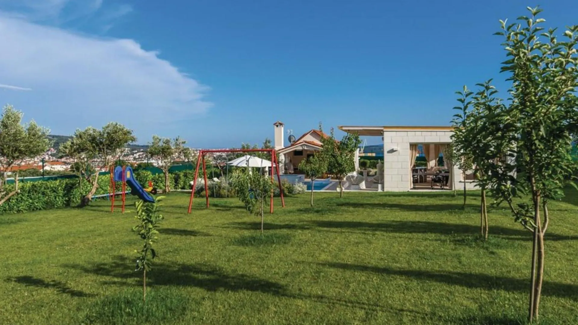 Luxury Villa Malo Trogir 0*,  Kroatien