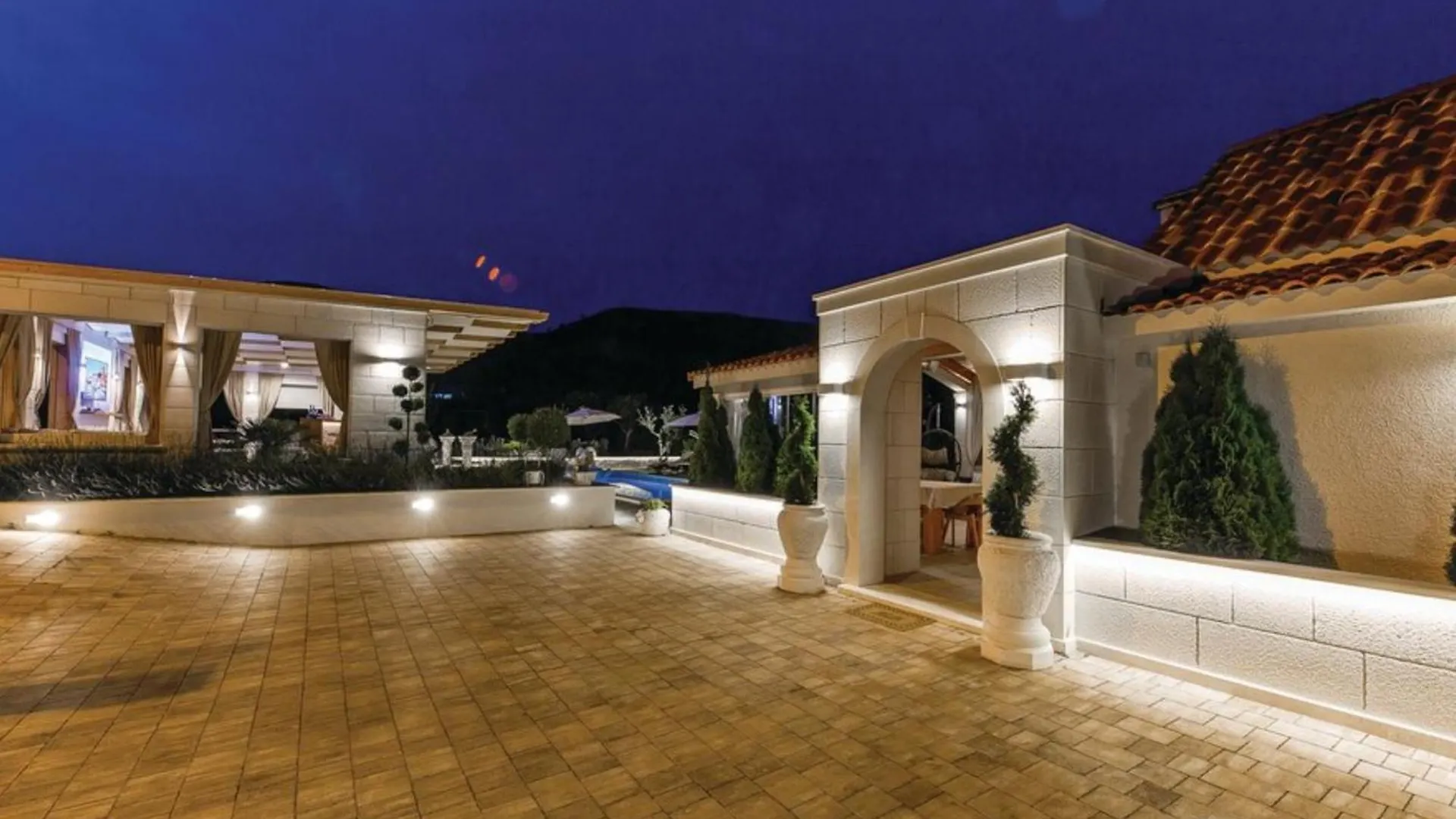 Feriehus Luxury Villa Malo Trogir